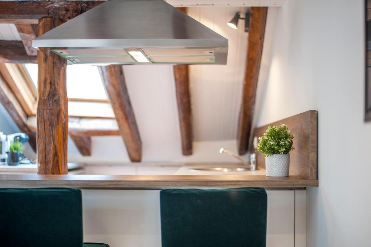 Apartamento ático Infantas I *